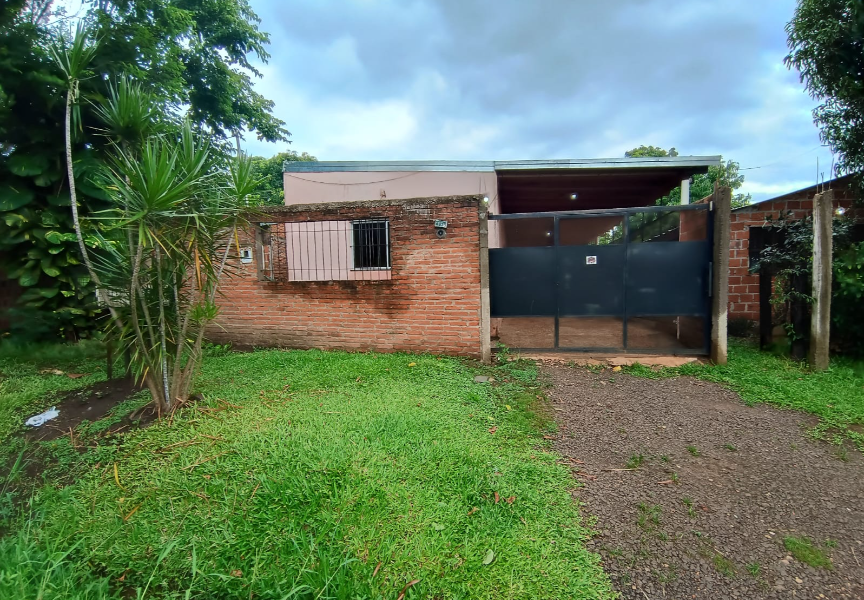 CASA DISPONIBLE EN B° ÑU PORA