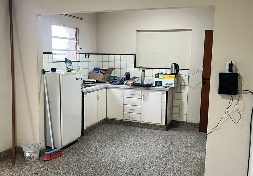 CASA APTA PARA USO RESIDENCIAL O COMERCIAL DISPONIBLE PARA MAYO