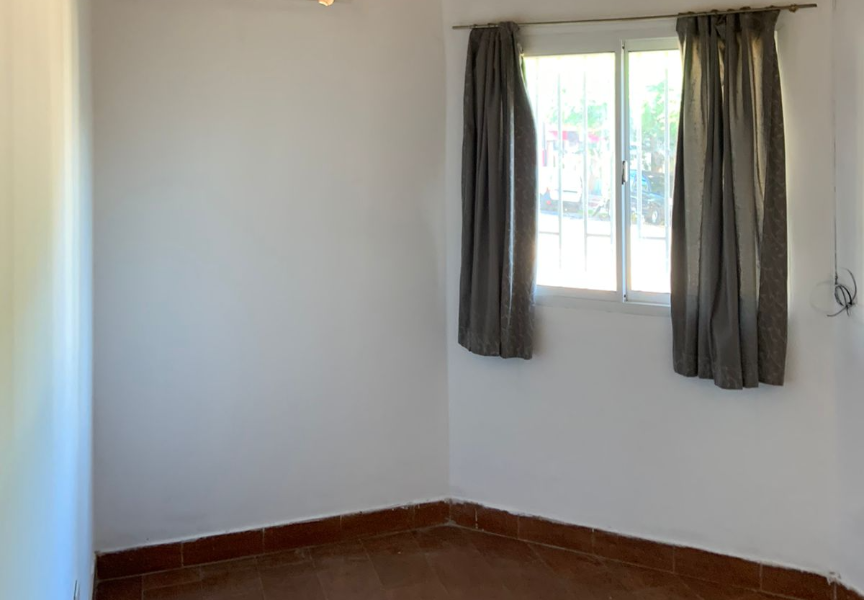 CASA DE 3 HABITACIONES