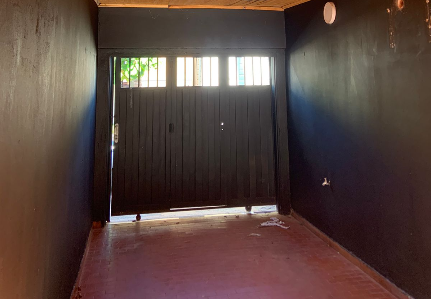 CASA DE 3 HABITACIONES