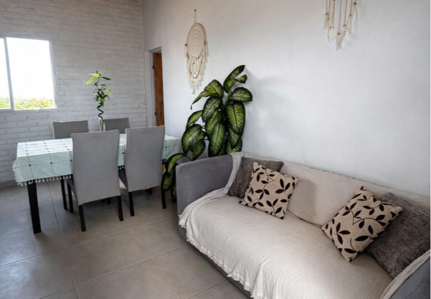 DEPARTAMENTO EN 1º PISO