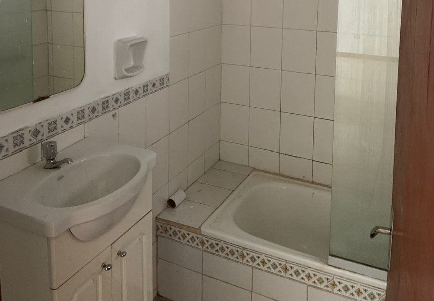DEPARTAMENTO DE 2 HABITACIONES SOBRE AVENIDA