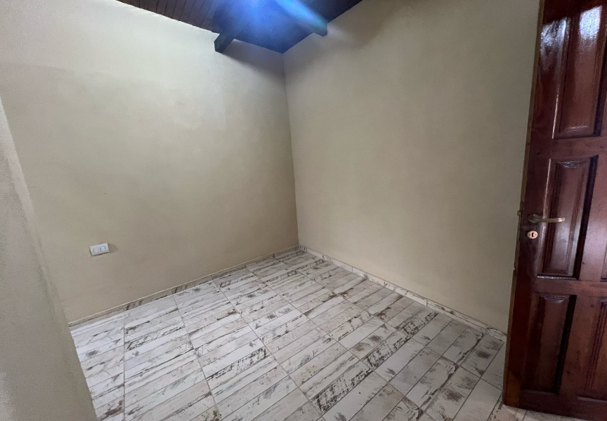 DEPARTAMENTO DE 2 HABITACIONES SOBRE AVENIDA