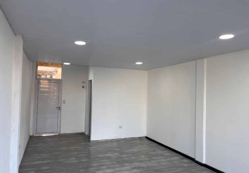 LOCAL COMERCIAL GARUPA